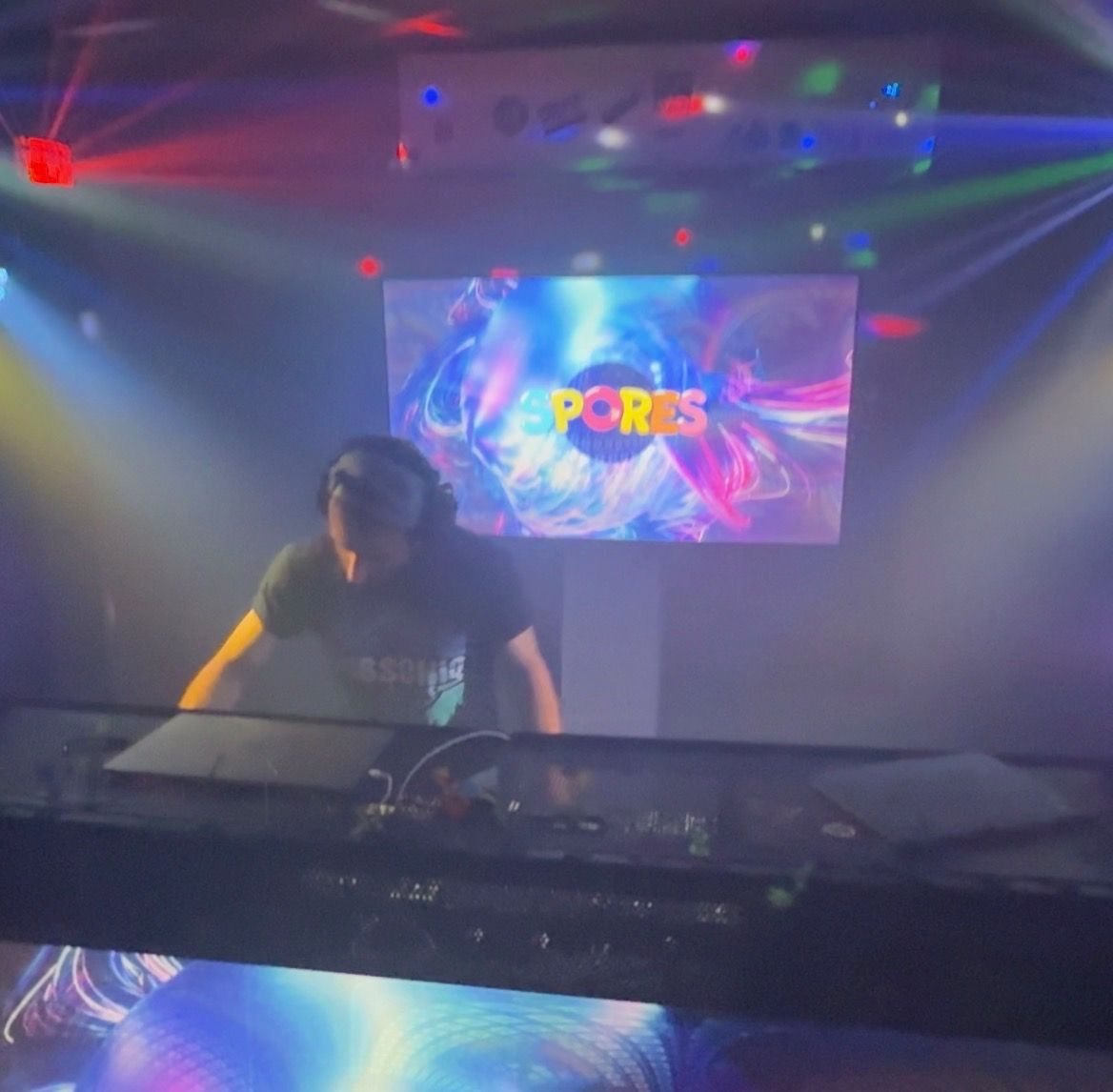 TAN STAN live 2